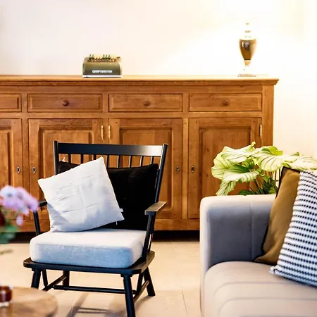 Bij De Secretaris Holiday home Kanne